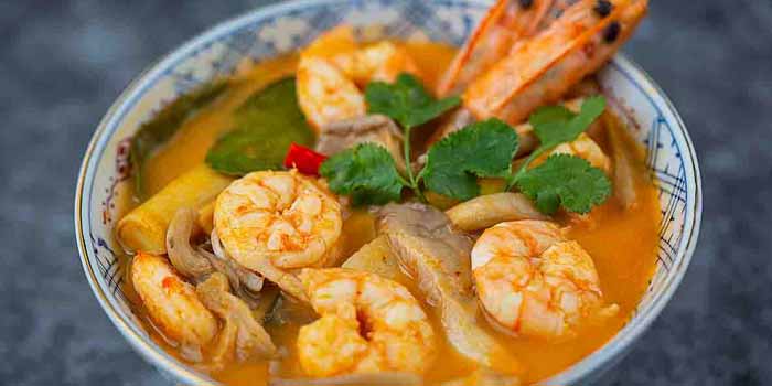 Tom Yum Goong (Canh Tom Yum Tôm)